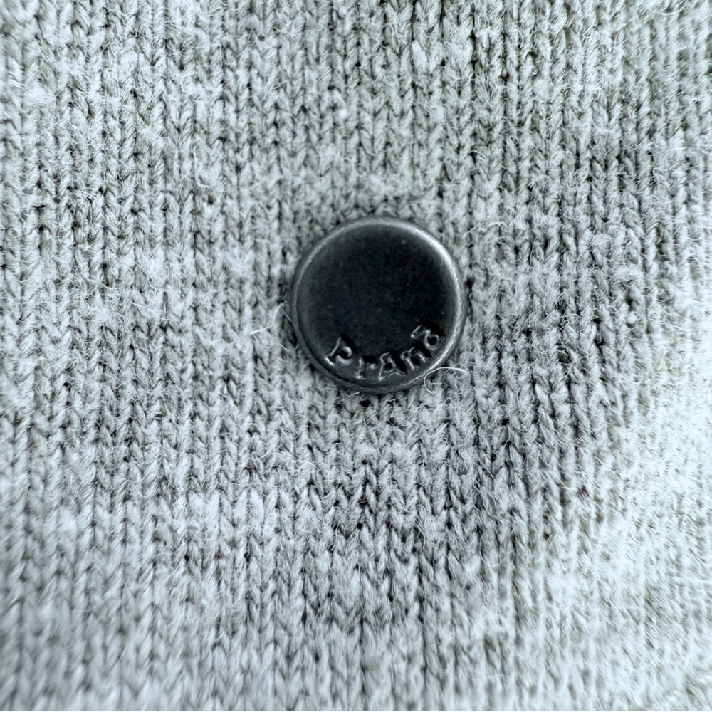 Prana gray hoodie sweatshirt size XL -Cropped with shorter long sleeves - Picture 9 of 15
